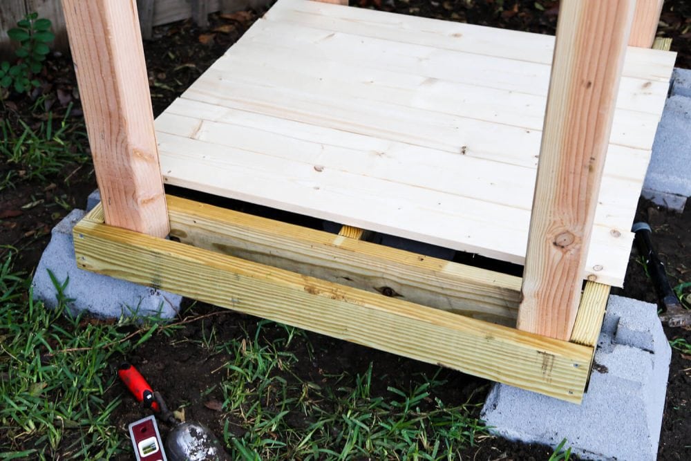 DIY Toddler Outdoor Playhouse {Easy Backyard Fort Idea}