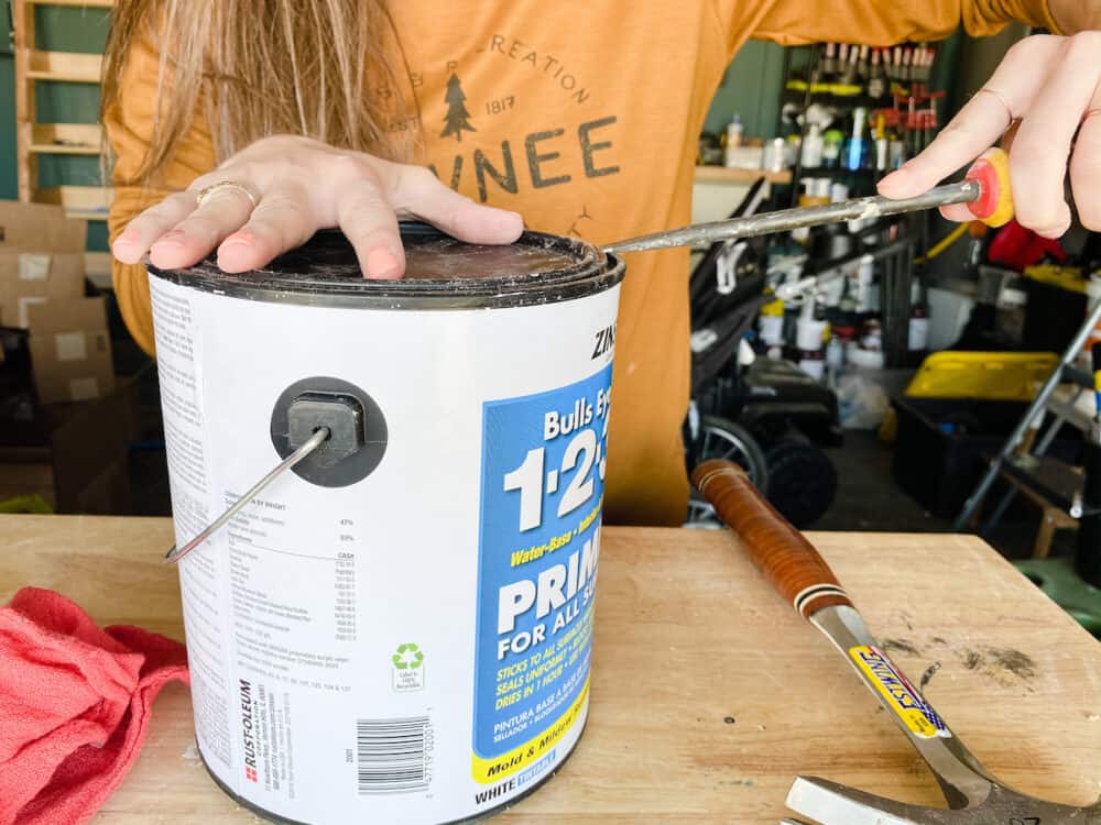 How to Open a Paint Can {With No Mess!} – Love & Renovations