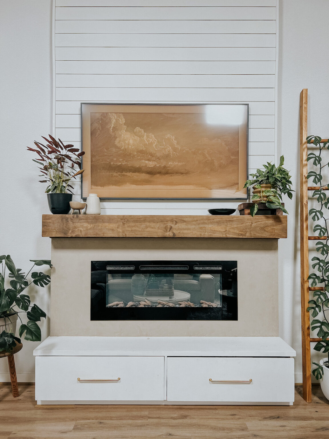 How to Decorate a Mantel: My Favorite Mantel Decor – Love & Renovations